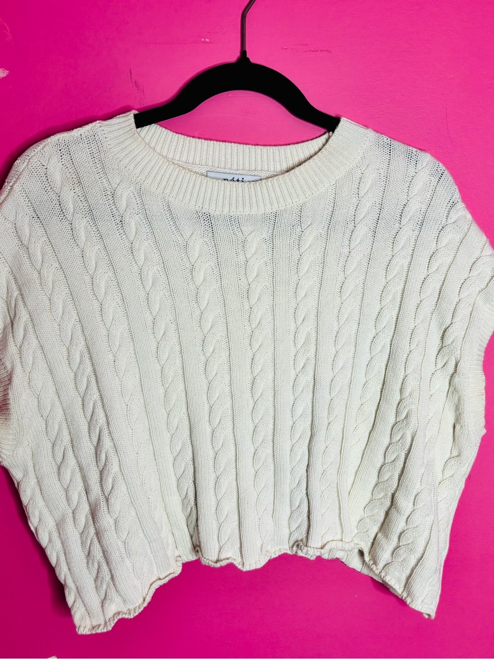 Náti Cream Cable Knit Crewneck Sweater Long Sleeve Ribbed Knit